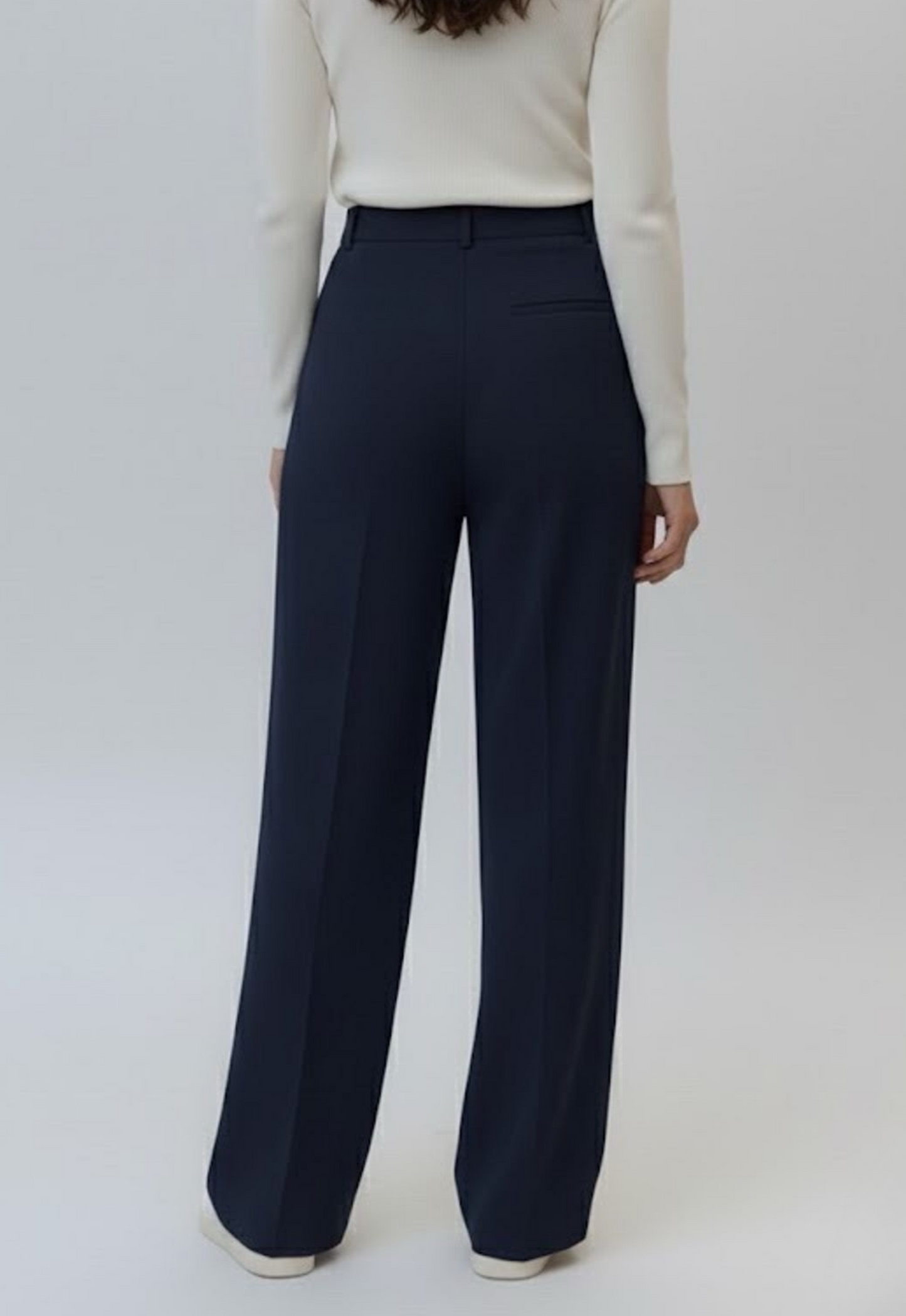 Erum Loose Navy Blue Pant